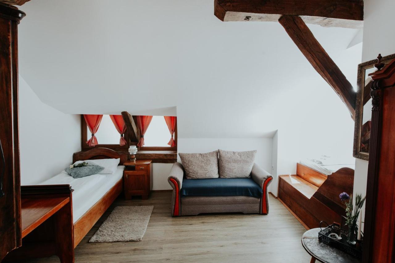 Ranc Jures Apartment Ljutomer ภายนอก รูปภาพ