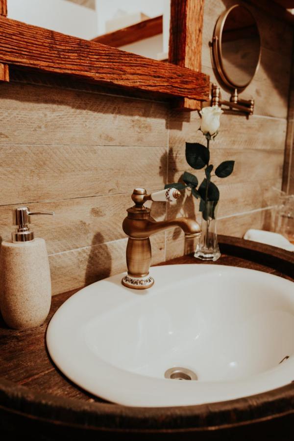 Ranc Jures Apartment Ljutomer ภายนอก รูปภาพ