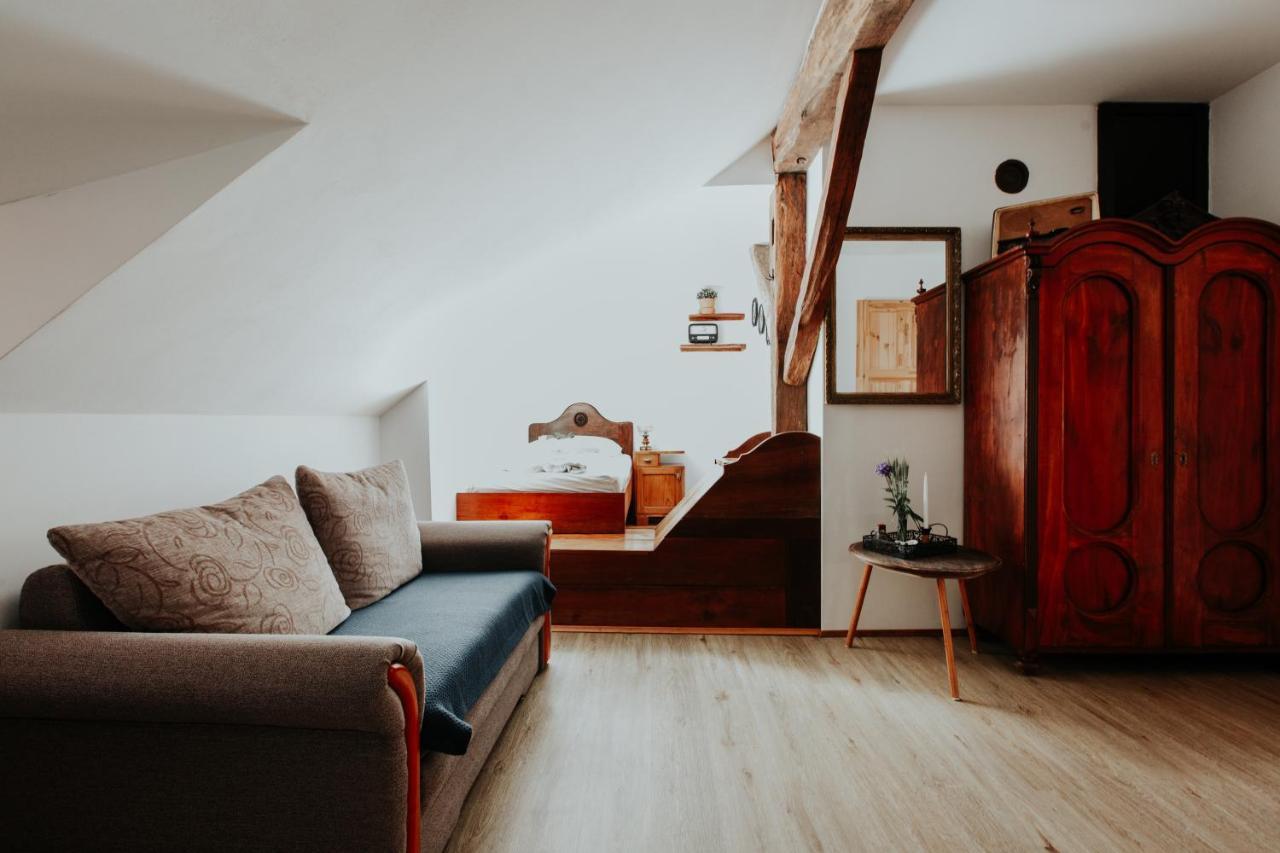 Ranc Jures Apartment Ljutomer ภายนอก รูปภาพ