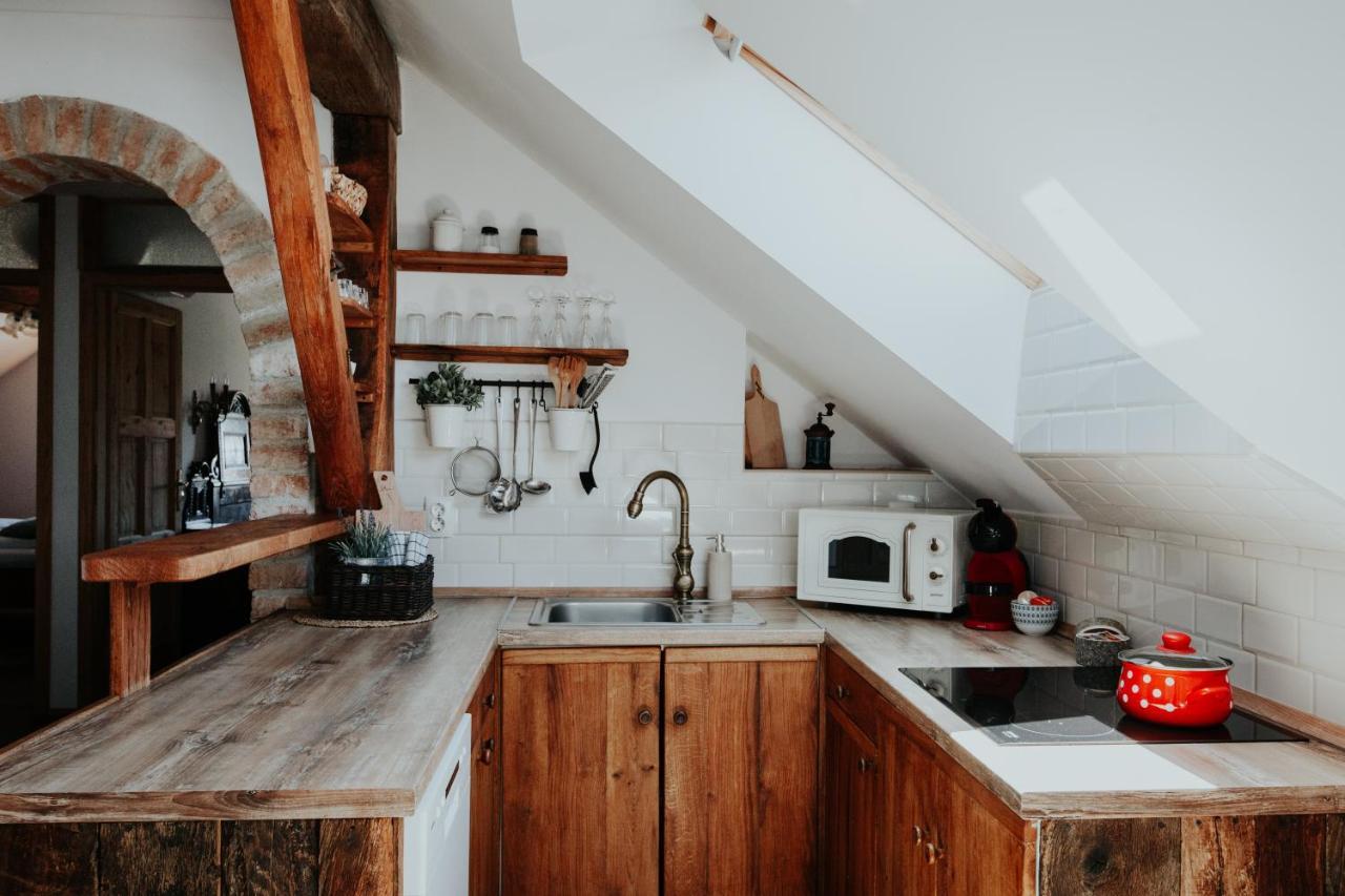 Ranc Jures Apartment Ljutomer ภายนอก รูปภาพ