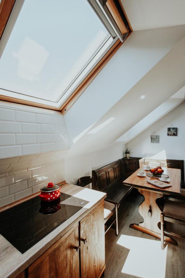 Ranc Jures Apartment Ljutomer ภายนอก รูปภาพ