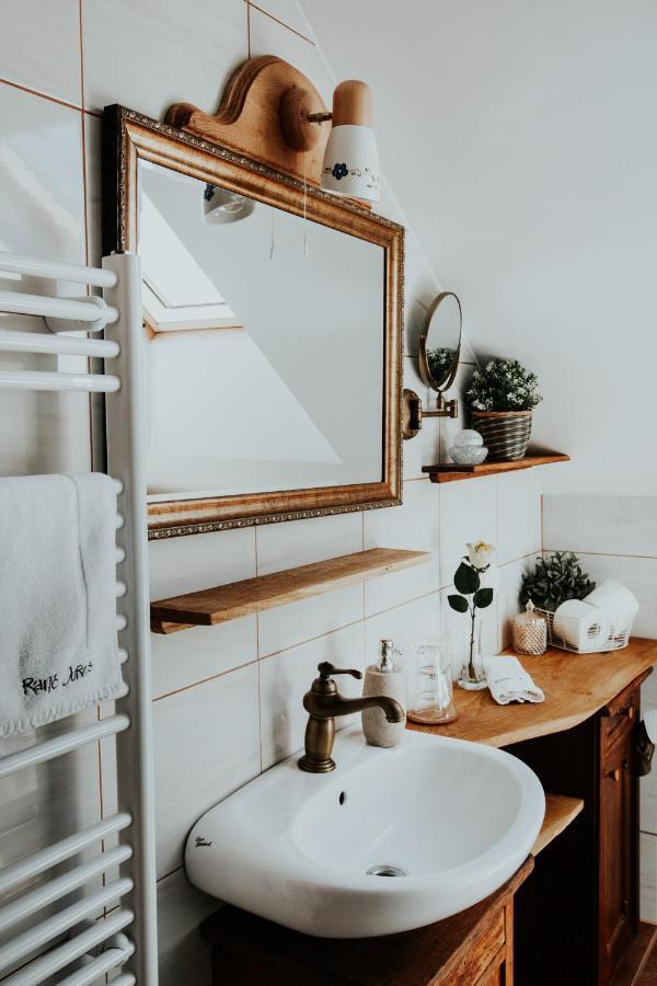 Ranc Jures Apartment Ljutomer ภายนอก รูปภาพ
