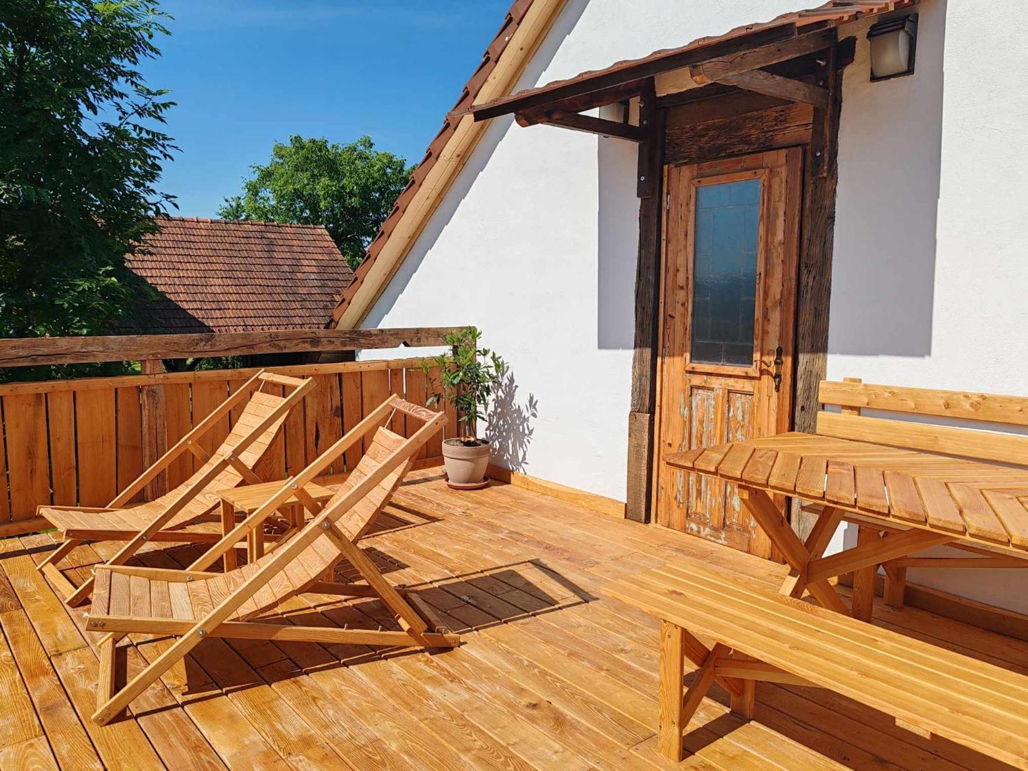 Ranc Jures Apartment Ljutomer ภายนอก รูปภาพ