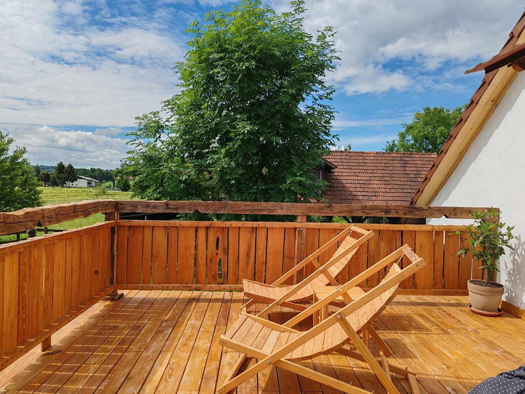 Ranc Jures Apartment Ljutomer ภายนอก รูปภาพ